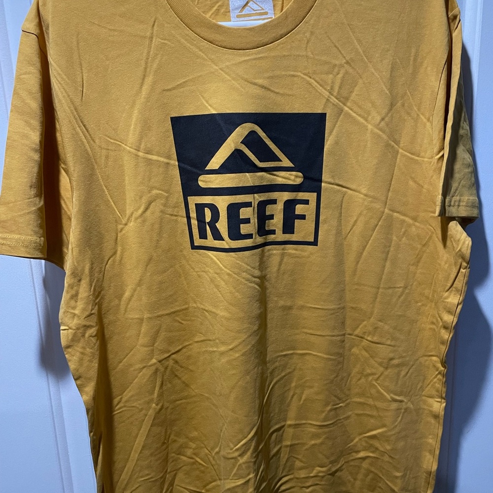 Reef Men's Mustard Short Sleeve Tee